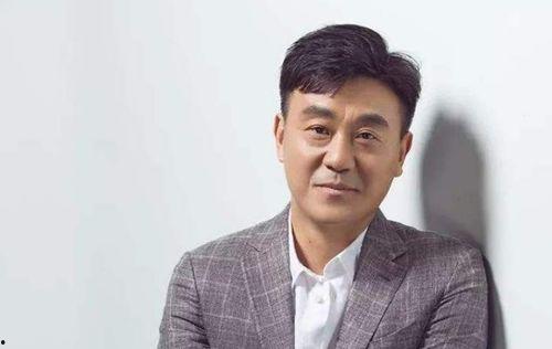 娱乐吃瓜君转型男演员,娱乐吃瓜君的华丽转身